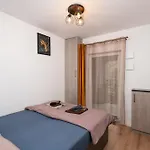 Apartwro 3th - Przy Dworcu Glownym Pkp, Balkon, Garaz, Rowery Apartment *