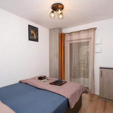 Apartwro 3th - Przy Dworcu Glownym Pkp, Balkon, Garaz, Rowery Apartment *